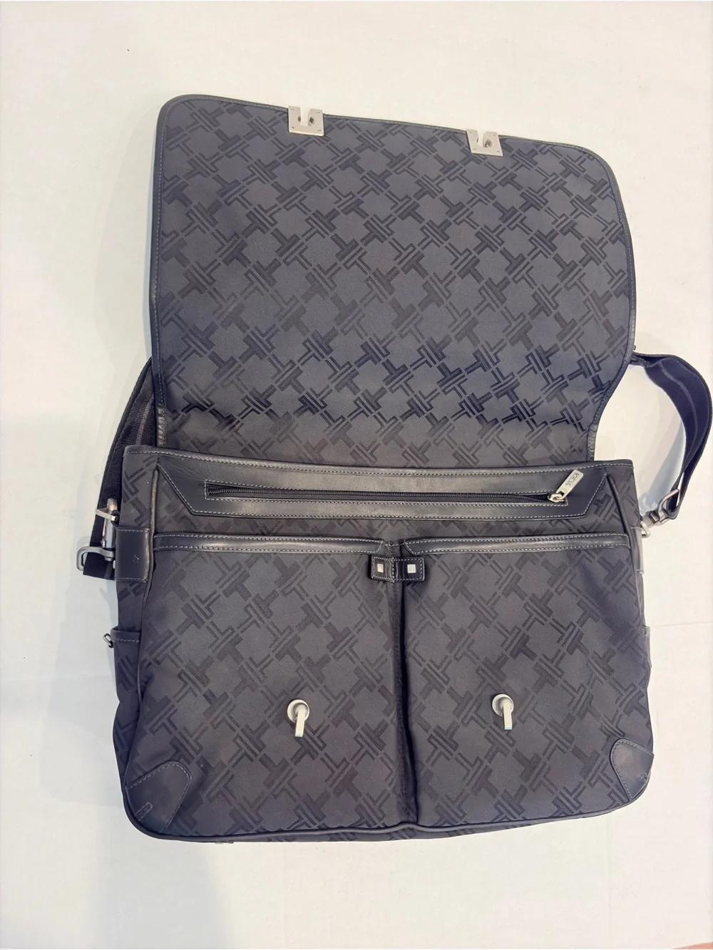 Tumi clean non